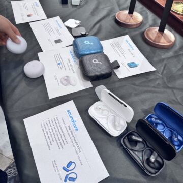 Anker Prime Wireless Charging Station: ricarica Qi2 da 25W con raffreddamento attivo al MWC 2026 - macitynet.it