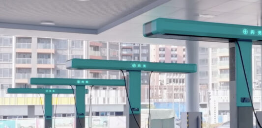 BYD promette auto elettrica ricaricata in 5 minuti e oltre 1000 km di autonomia - macitynet.it