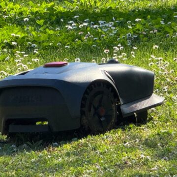 Recensione MOVA 1000, il robot tagliaerba senza filo che punta sulla semplicità - macitynet.it