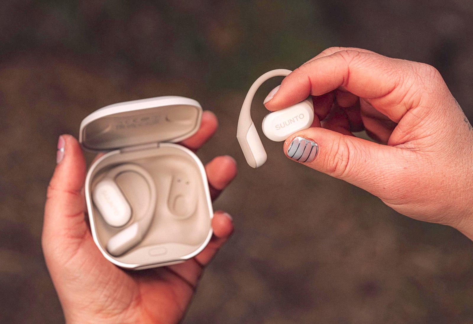 Suunto Spark sono i primi auricolari TWS del marchio a conduzione aerea - macitynet.it Suunto Spark sono i primi auricolari TWS del marchio a conduzione aerea - macitynet.it