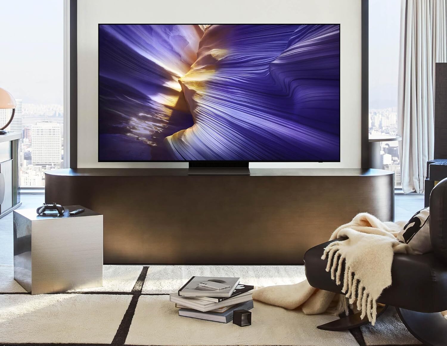 Recensione Samsung TV S95F OLED, la smart TV bella anche di giorno - macitynet.it Recensione Samsung TV S95F OLED, la smart TV bella anche di giorno - macitynet.it
