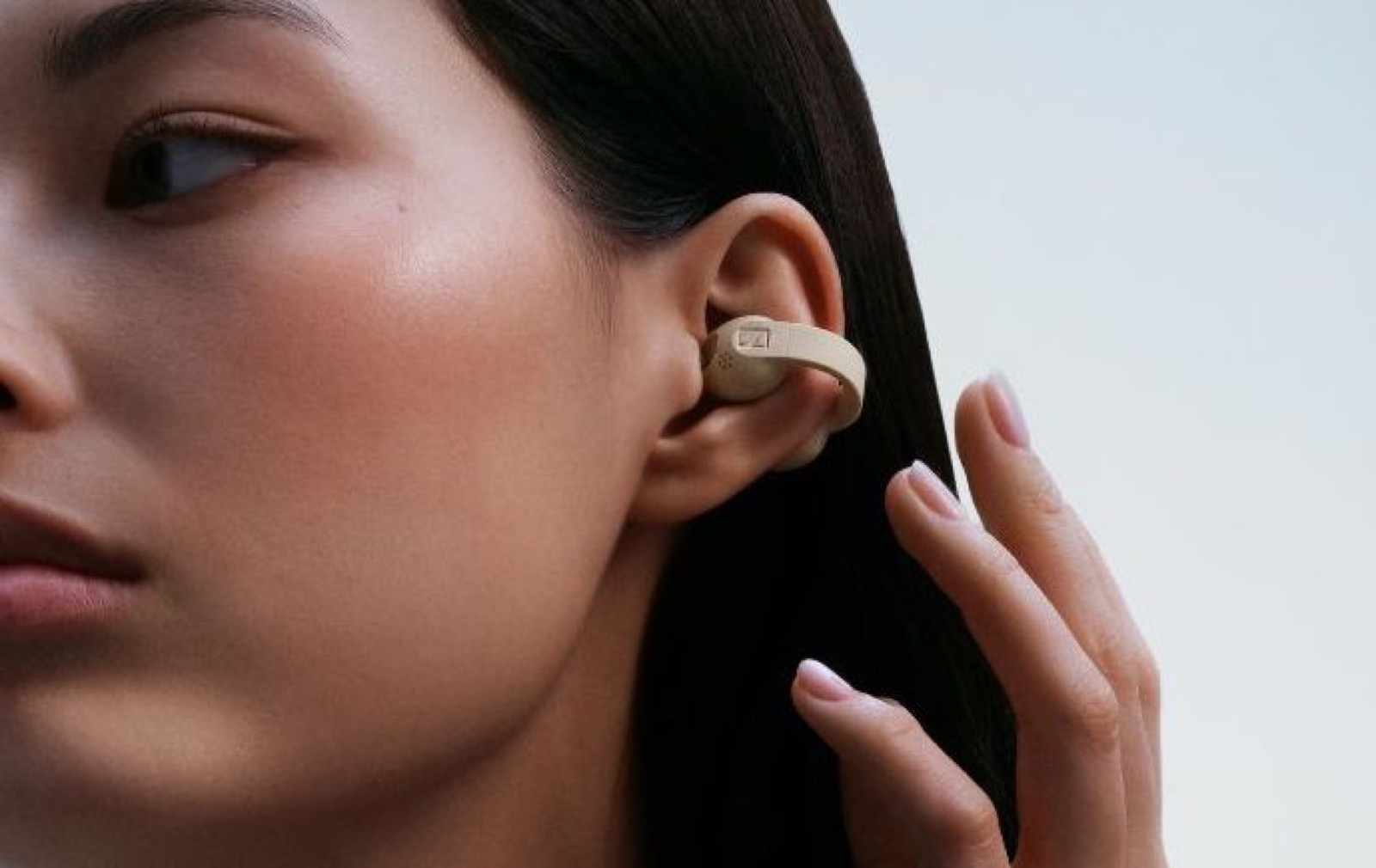 Sennheiser Accentum Clip: audio aperto che non isola dall'ambiente - macitynet.it Sennheiser Accentum Clip: audio aperto che non isola dall'ambiente - macitynet.it
