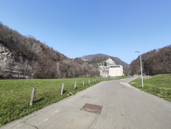 Recensione Nothing Phone (4a) e (4a) Pro, i mid-range pi&ugrave; riconoscibili - macitynet.it