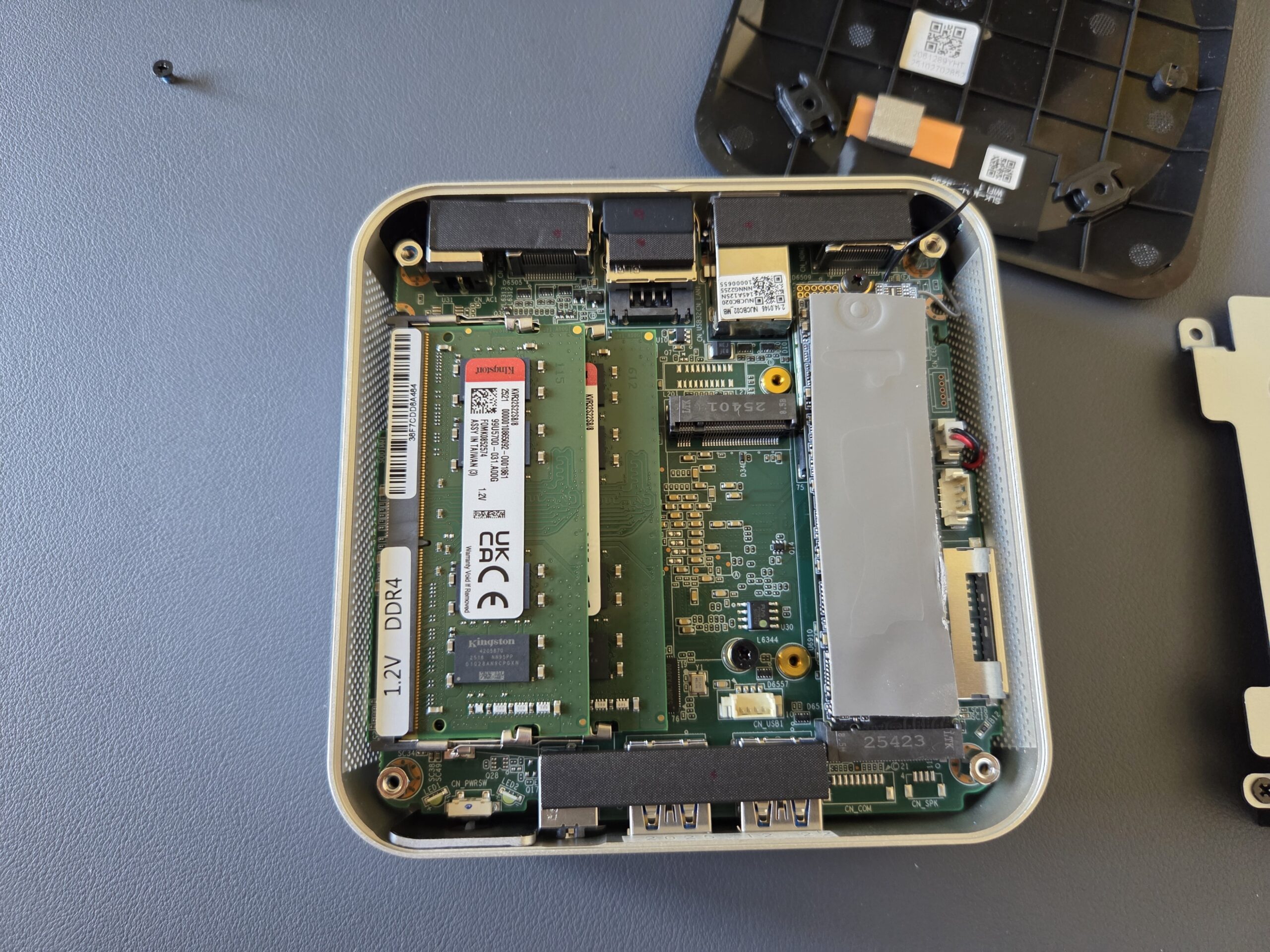 In prova Geekom A5 Pro, più piccolo di un floppy è il Mac mini per chi vuole Windows - macitynet.it In prova Geekom A5 Pro, più piccolo di un floppy è il Mac mini per chi vuole Windows - macitynet.it