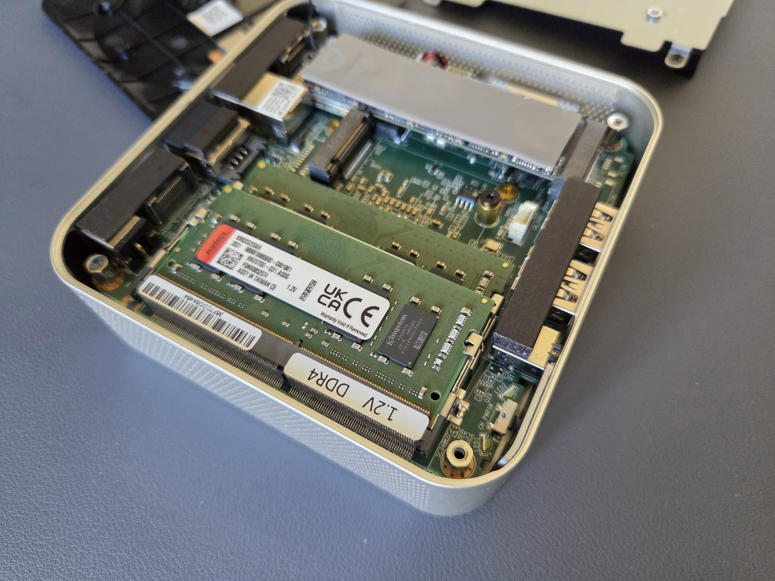 In prova Geekom A5 Pro, più piccolo di un floppy è il Mac mini per chi vuole Windows - macitynet.it In prova Geekom A5 Pro, più piccolo di un floppy è il Mac mini per chi vuole Windows - macitynet.it
