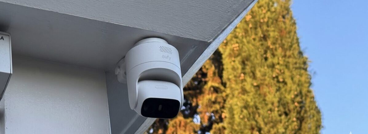 Recensione eufyCam C37, videocamera solare a 360° con AI senza abbonamenti - macitynet.it Recensione eufyCam C37, videocamera solare a 360° con AI senza abbonamenti - macitynet.it