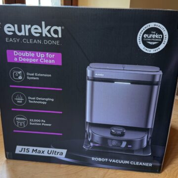 Recensione Eureka J15 Max Ultra, il robot aspirapolvere pensato per animali e pulizia liquidi - macitynet.it