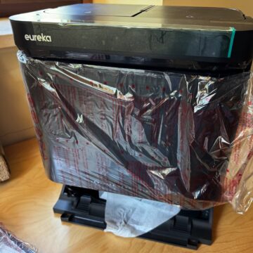 Recensione Eureka J15 Max Ultra, il robot aspirapolvere pensato per animali e pulizia liquidi - macitynet.it