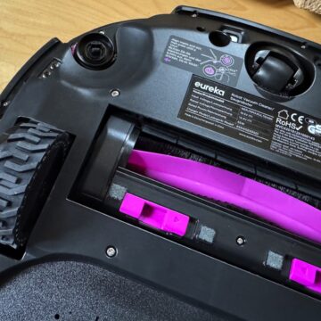 Recensione Eureka J15 Max Ultra, il robot aspirapolvere pensato per animali e pulizia liquidi - macitynet.it