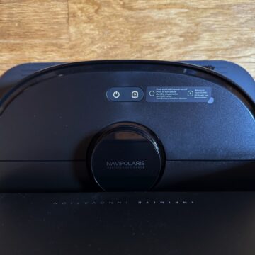 Recensione Eureka J15 Max Ultra, il robot aspirapolvere pensato per animali e pulizia liquidi - macitynet.it