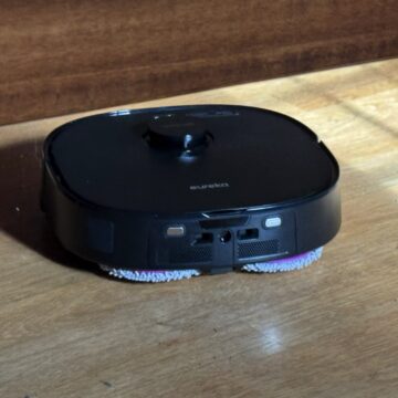Recensione Eureka J15 Max Ultra, il robot aspirapolvere pensato per animali e pulizia liquidi - macitynet.it