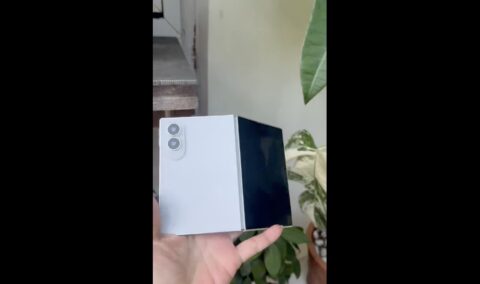 Ecco Galaxy Z Fold 8 Wide, in video un modello non funzionante