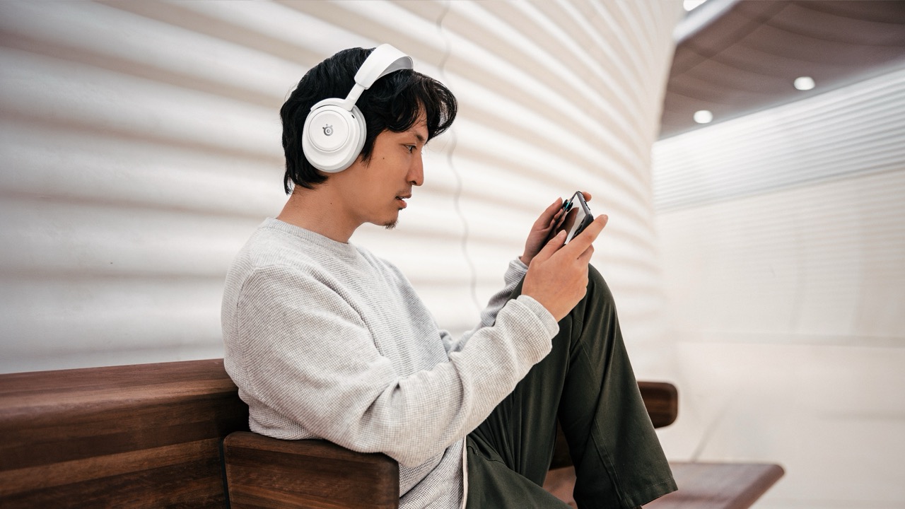SteelSeries Arctis Nova Pro Omni, le cuffie Hi-Res Wireless per chi non vuole compromessi - macitynet.it SteelSeries Arctis Nova Pro Omni, le cuffie Hi-Res Wireless per chi non vuole compromessi - macitynet.it