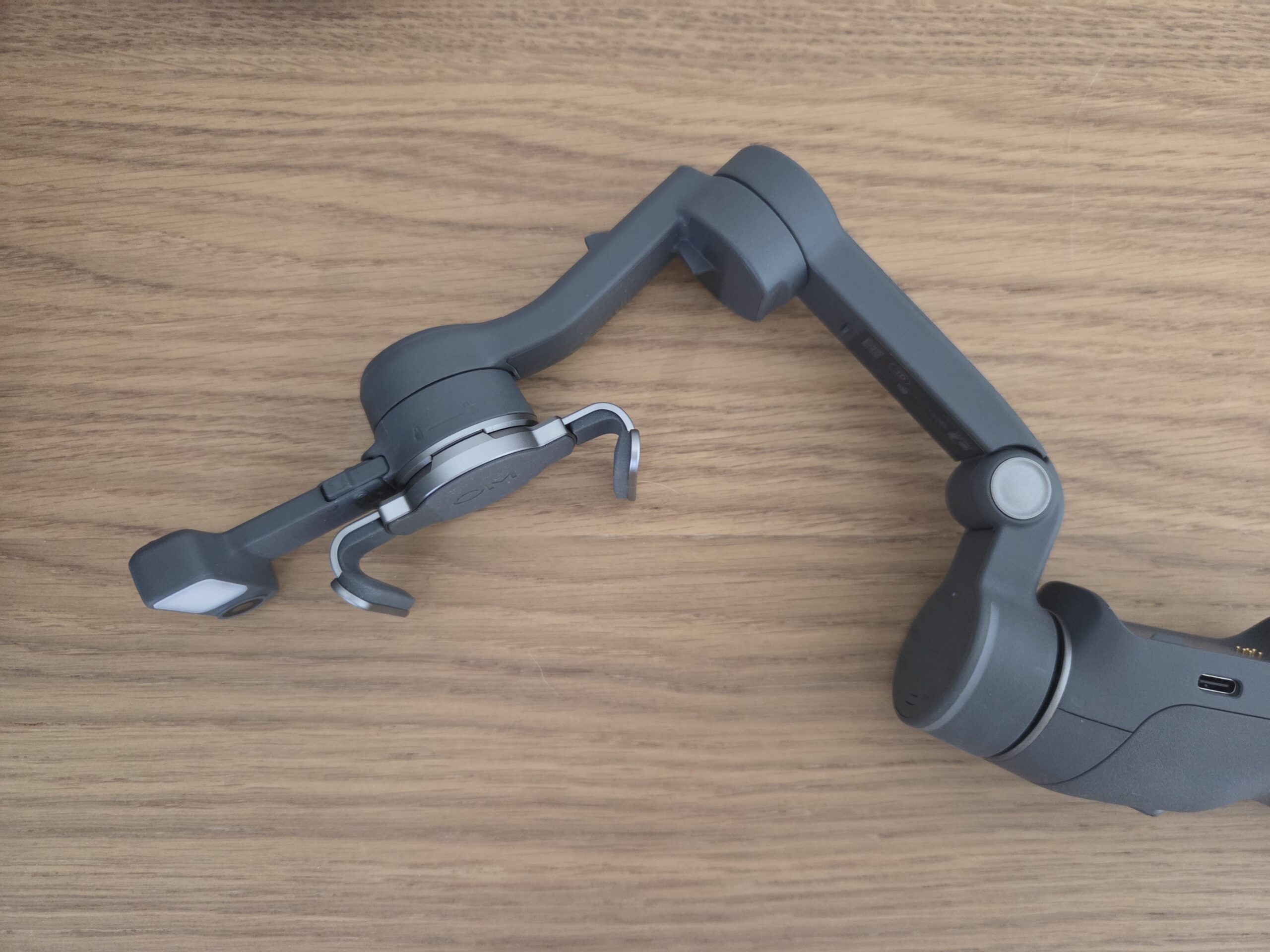 Recensione Osmo Mobile 8P, il Gimbal che si fa in due con il FrameTap - macitynet.it Recensione Osmo Mobile 8P, il Gimbal che si fa in due con il FrameTap - macitynet.it