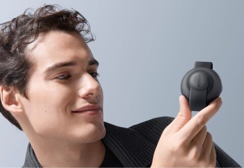 Anker MagGo 3-in-1 sta in un taschino e ricarica 3 dispositivi insieme: oggi a 59,99 euro