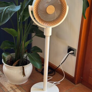 Recensione SwitchBot Standing Circulator Fan, ventilatore smart a batteria controllabile nei dettagli - macitynet.it