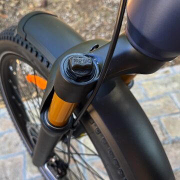 ENGWE E26 3.0 Pro, la bici eSUV con il motore centrale cambia la guida, prime impressioni - macitynet.it