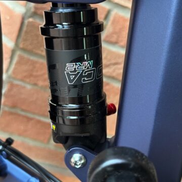 ENGWE E26 3.0 Pro, la bici eSUV con il motore centrale cambia la guida, prime impressioni - macitynet.it