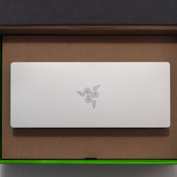 Recensione Razer Thunderbolt 5 Dock, il super HUB per comandare il Mac con un solo cavo, o quasi. - macitynet.it