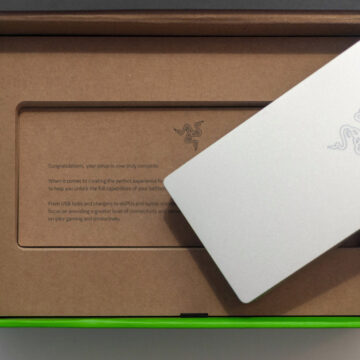 Recensione Razer Thunderbolt 5 Dock, il super HUB per comandare il Mac con un solo cavo, o quasi. - macitynet.it