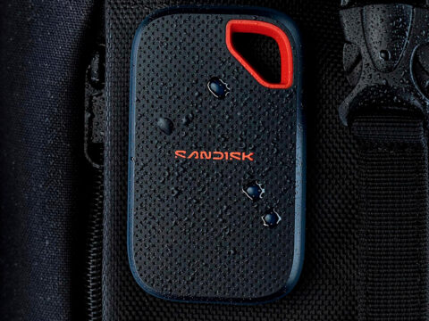 Recensione SSD portatile SANDISK Extreme, piccolo e veloce con il computer giusto
