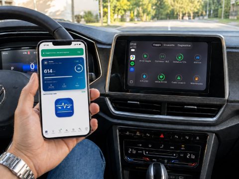 DrivePulse, computer di bordo per auto e moto su iPhone e CarPlay