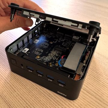 Recensione Geekom IT 13 Max 2026, piccolo e potente - macitynet.it
