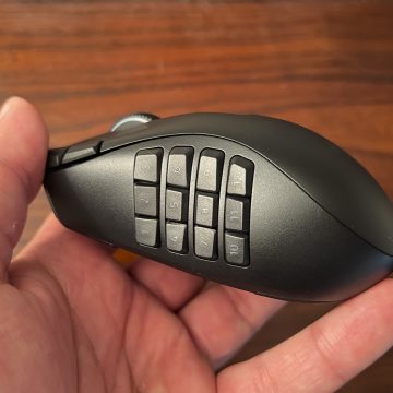 Recensione Razer Naga V3 Pro, il mouse pro 50K che è uno ma anche tre - macitynet.it