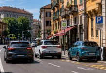 Immatricolazioni auto in Italia, a luglio 2026 crescono del 3,9%: ibride al 47,5%, elettriche al 5,9% Auto in Italia, luglio cresce del 3,9%: ibride al 47,5%, elettriche al 5,9% - macitynet.it