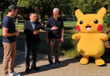 Pikachu invade Apple Park: cosa ci faceva con Tim Cook e John Ternus? - macitynet.it