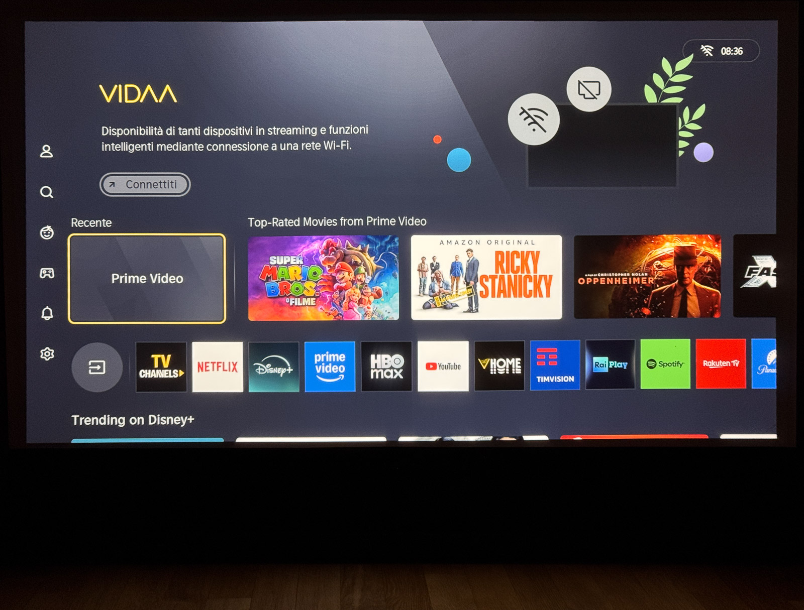 Recensione Blackview PV1000 Max, il proiettore Full HD economico che sorprende per luminosità e VIDAA - macitynet.it Recensione Blackview PV1000 Max, il proiettore Full HD economico che sorprende per luminosità e VIDAA - macitynet.it