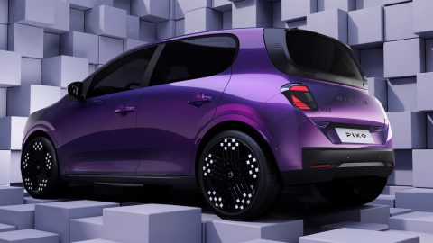 Nissan PIXO, la piccola elettrica da città nasce con Renault