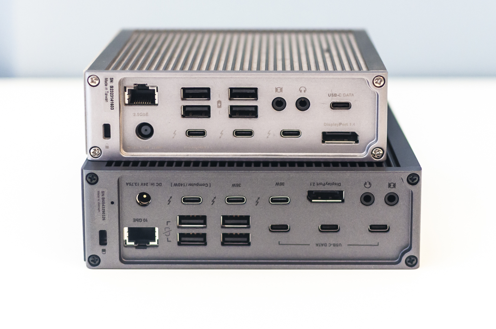 CalDigit TS5 Plus e TS4 a confronto Confronto dimensionale tra CalDigit TS5 Plus e CalDigit TS4