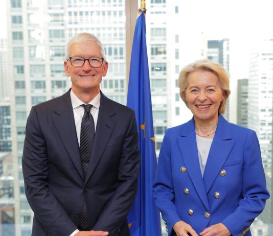 Tim Cook incontra Ursula von der Leyen: Apple riapre il dialogo con l’Europa Tim Cook e Ursula von der Leyen concordano sulla protezione dei minori online - macitynet.it