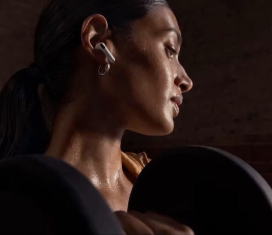 AirPods 5, Apple fa sul serio: più silenziosi, più intelligenti e con due versioni Arrivano AirPods 5, due varianti per - macitynet.it