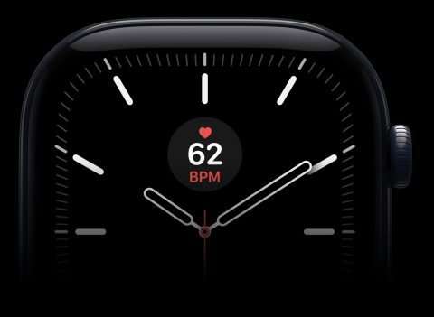 Disponibile aggiornamento a watchOS 27.0.1, risolto bug che riavviava Apple Watch Series 12 e Apple Watch Ultra 4