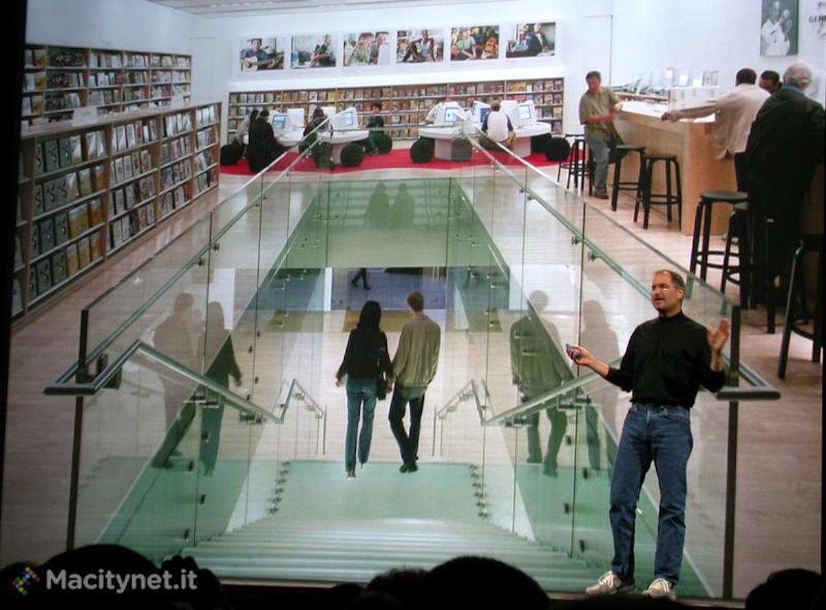 Come sono nati gli Apple Store: Steve Jobs, Ron Johnson e il Genius Bar - macitynet.it Come sono nati gli Apple Store: Steve Jobs, Ron Johnson e il Genius Bar - macitynet.it