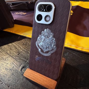 realme 16 Pro Harry Potter Edition, il telefono di Hogwarts arriva con un baule da collezione - macitynet.it