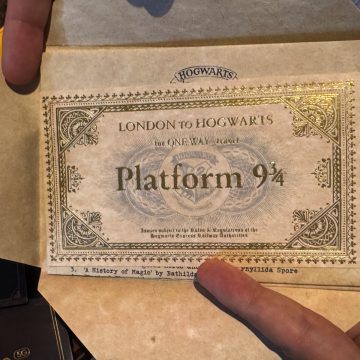 realme 16 Pro Harry Potter Edition, il telefono di Hogwarts arriva con un baule da collezione - macitynet.it