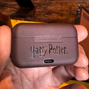 realme 16 Pro Harry Potter Edition, il telefono di Hogwarts arriva con un baule da collezione - macitynet.it