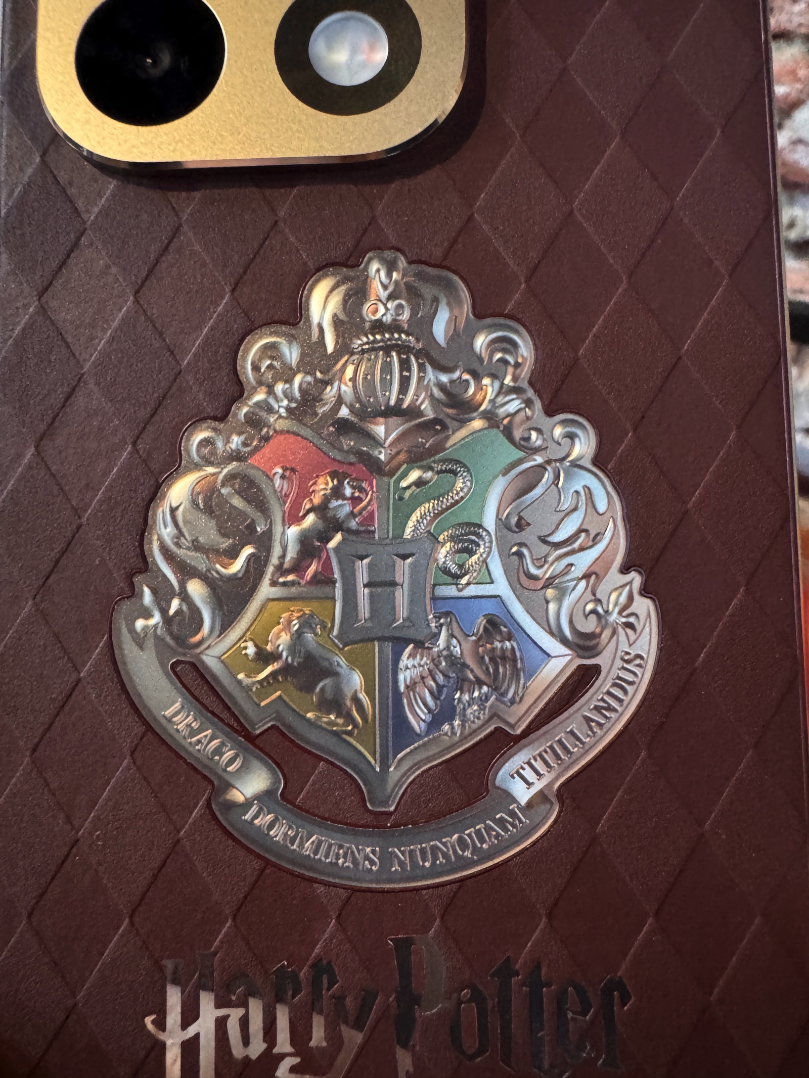 realme 16 Pro Harry Potter Edition, il telefono di Hogwarts arriva con un baule da collezione - macitynet.it realme 16 Pro Harry Potter Edition, il telefono di Hogwarts arriva con un baule da collezione - macitynet.it