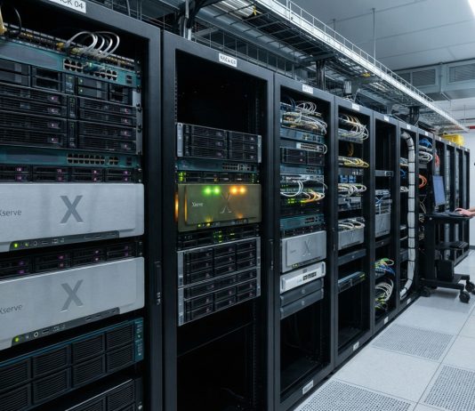 Apple prepara un super server AI: fino a quattro M8 Ultra e tecnologia Nvidia Apple sta valutando ritorno nel mercato dei server - macitynet.it