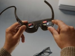 Meta cambia gli occhiali: Audio senza fotocamera, Display in Italia e VR da 100 grammi Meta cambia gli occhiali: Audio senza fotocamera, Display in Italia e VR da 100 grammi c - macitynet.it