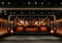 Apple torna ai concerti a Londra: nasce Apple Music Hall Musica dal vivo e produzione hi-tech: Apple svela Apple Music Hall a Londra - macitynet.it