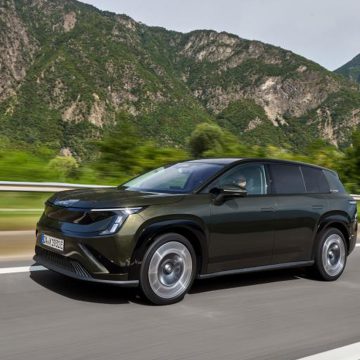 Skoda Peaq: la nuova ammiraglia a 7 posti con tanto spazio interno e super-bagagliaio - macitynet.it