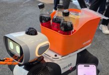 Vbot sbarca in Europa con SuperDog, il cane robotico pensato per la famiglia Vbot sbarca in Europa con SuperDog, il cane robotico pensato per la famiglia - macitynet.it