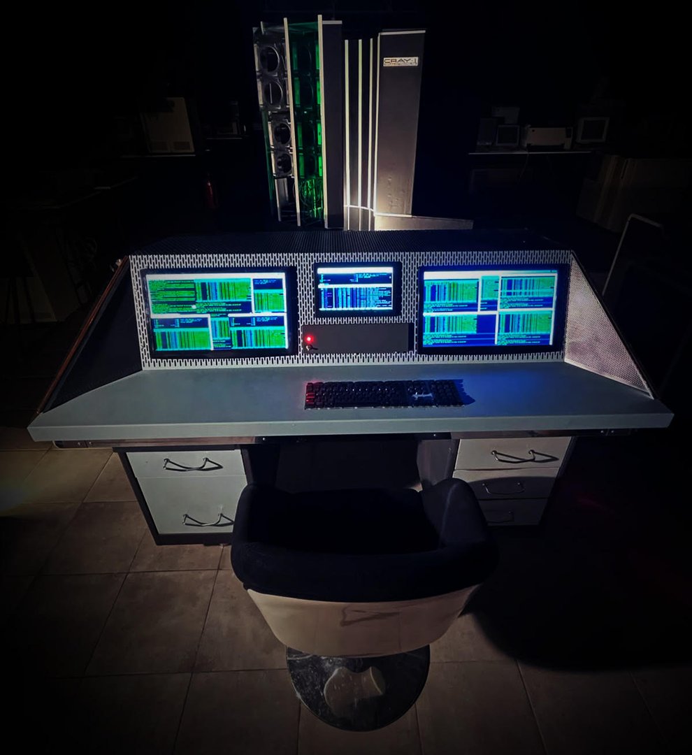 30 Mac mini riportano in vita il supercomputer Cray 1 - macitynet.it 30 Mac mini riportano in vita il supercomputer Cray 1 - macitynet.it