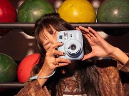 Fujifilm instax mini 13: la fotocamera istantanea con autoscatto Fujifilm instax mini 13: la fotocamera istantanea con autoscatto - macitynet.it