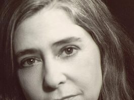 È scomparsa Margaret Hamilton, la donna che guidò il software dell’Apollo per andare sulla Luna È scomparsa Margaret Hamilton, la donna che guidò il software dell'Apollo per andare sulla Luna - macitynet.it