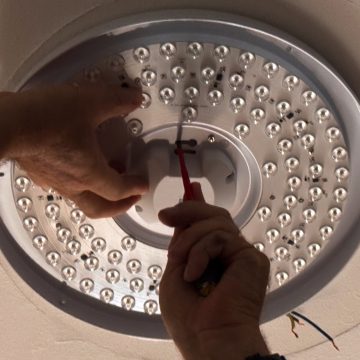 SwitchBot accende tutta la casa smart: plafoniere, strisce e lampade con Matter e Apple Casa - macitynet.it